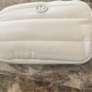 Lululemon White Wunder Puff Belt Bag